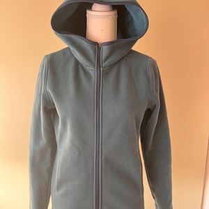 Uniqlo Athletic Blue lightweight hoodie
